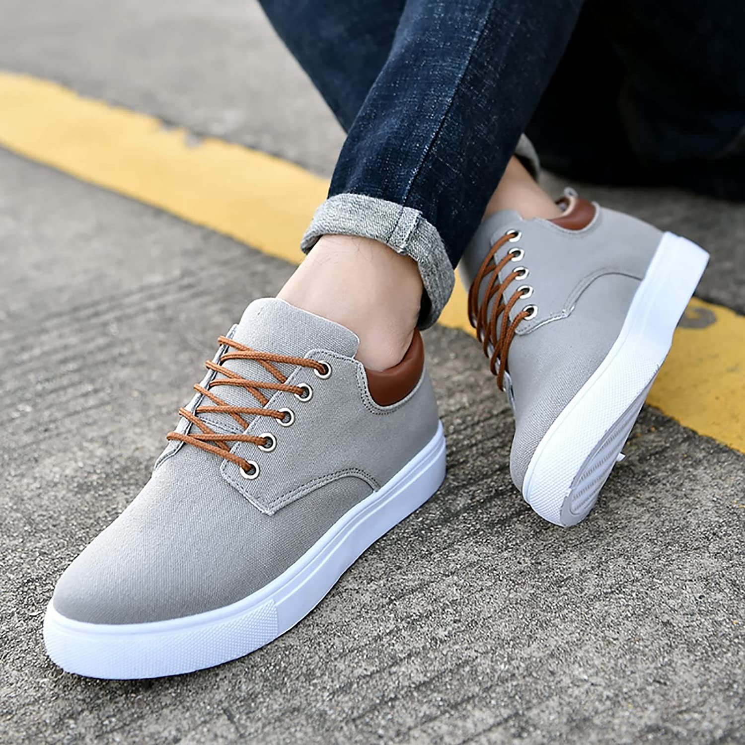 Magnus Men's Sneakers with a Crisp White Sole