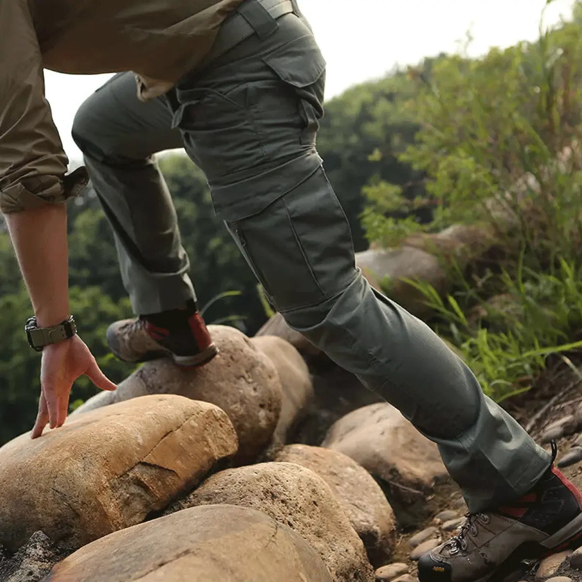 Adventure-Ready Tactical Pants (Free Tactical Belt Included) – Gear Up for Your Next Expedition!